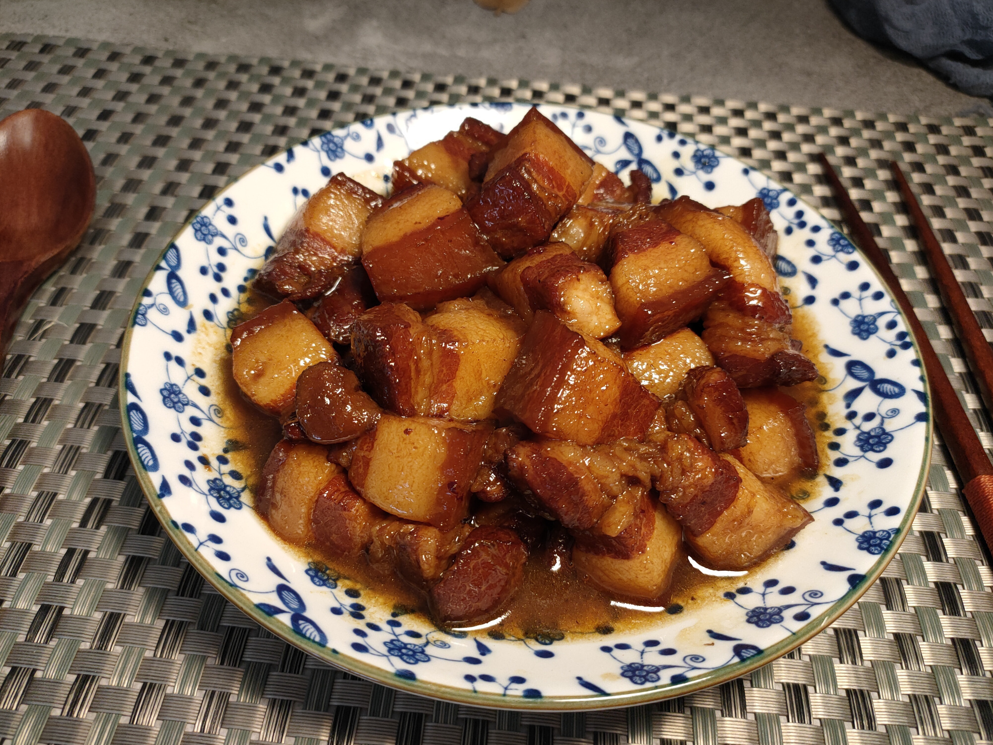 香料|爷爷做了几十年红烧肉，口感软烂香入味，香料只加这四味即可