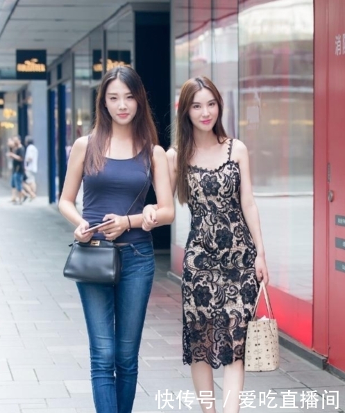 丰腴|街拍:面若桃花的妹子,丰腴有致,潮流的穿衣风格你喜欢吗?