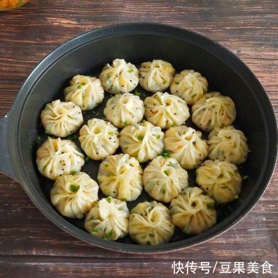 寒冷|寒冷与温暖之间只差一碗#秋天怎么吃#饺子皮包子