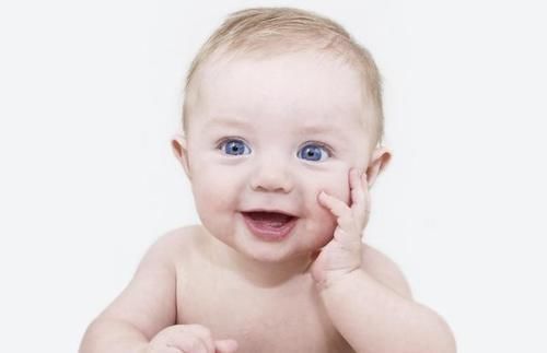 新生儿|新生儿这5种优异表现，说明大脑发育好，父母要用心培养