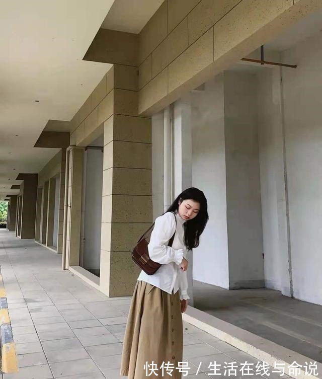 蕾丝 梨形身材女生，出门少穿裤装，现在流行这样穿，时髦精致又显瘦！