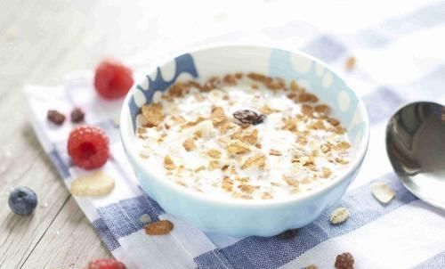 强身健体|“天天喝牛奶”的孩子,和“从不喝牛奶”的孩子,差别很明显