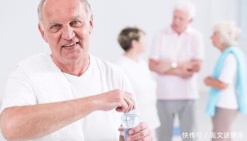 长寿的男性,可能有5个特点,你若占3个以上,恭