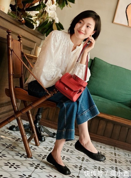 氛围感|早秋想穿出时髦氛围感？来跟着这位博主学，打造高级感并不难！