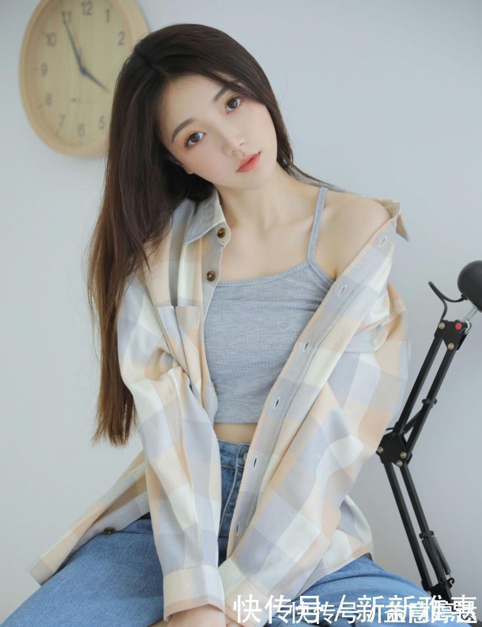 性感|花季少女告诉你什么是清纯的性感,吊带背心牛仔裤穿出不一样的美