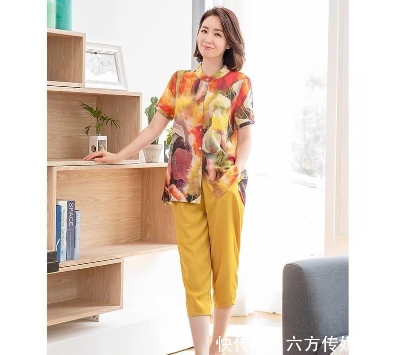 女人 奔四奔五的女人,不管裙子裤子少穿这5种颜色,显黑不说还很掉价