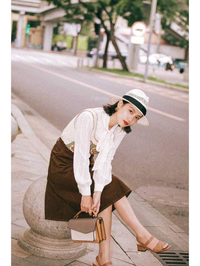 衬衫|立秋之后，小个子该怎么穿？试试“衬衫+半身裙”，显高又好看