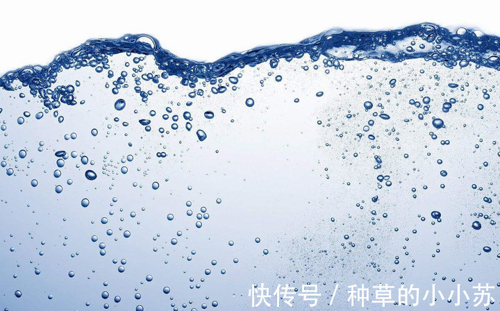 皮肤科|油皮“长期”用皂基洗面奶洗脸真的会烂脸吗？皮肤科主任这样建议