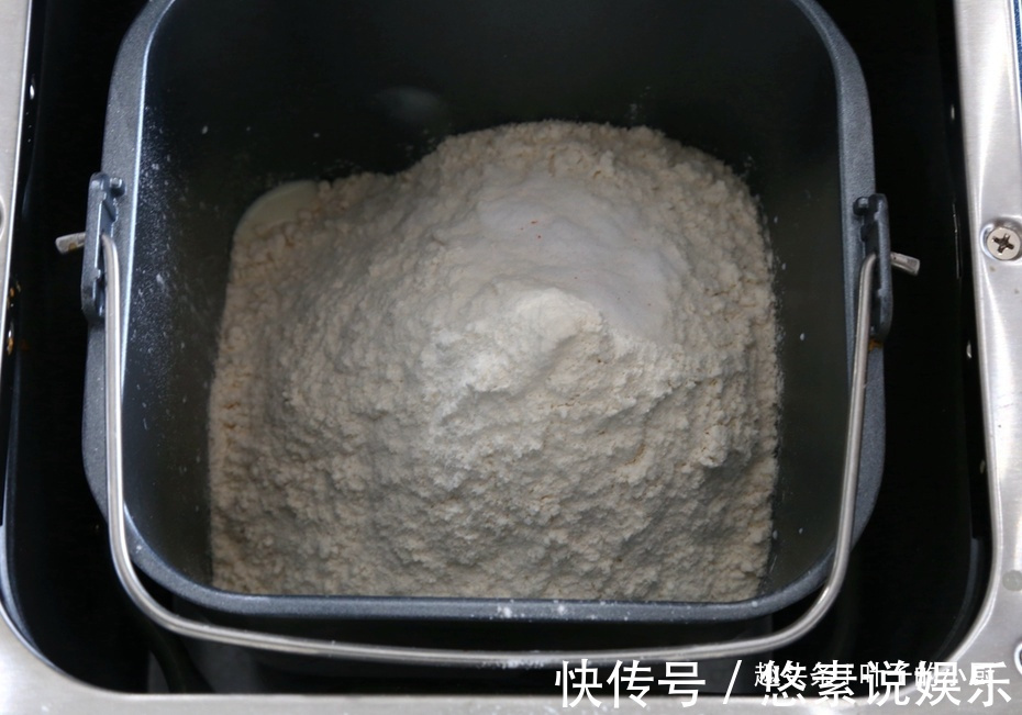 做了六年面包,终于把家庭版法棍做完美了!多做1步,软绵3倍!