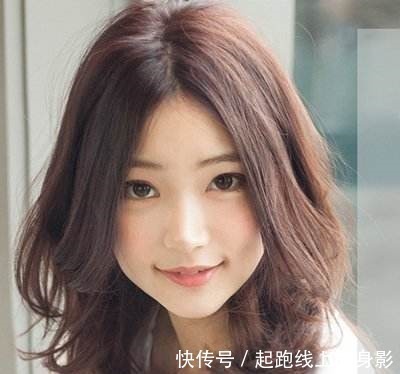高级感 这3种“时髦发型”显脸小, 自带高级感! 还减龄, 40岁女人也适合!