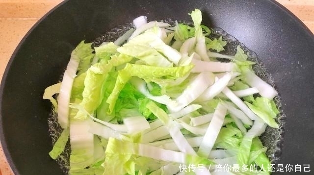 孩子|霍启刚晒孩子吃饭照片火了!网友赞叹:这才是真正的豪门“富养”!