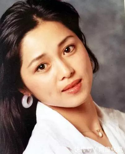 安雯$1987版《红楼梦》剧组公认的四美人,必有一位让你“沦陷”