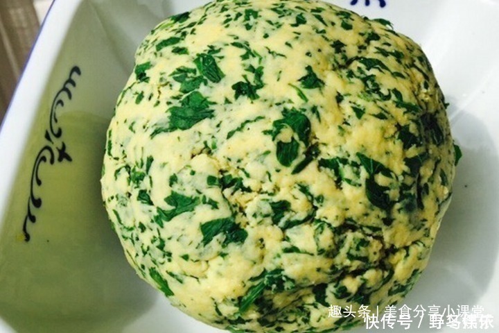 玉米面别再做小饼、熬粥了,教你做成馒头,暄软好吃,全家都爱吃