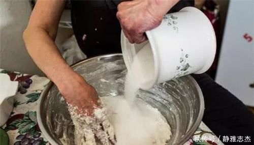 没吃过这冰淇淋,如果你看完还敢下口吃,那我真是佩服你的勇气