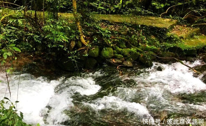 云贵小九寨，飞泉伏流景——铁溪风景区