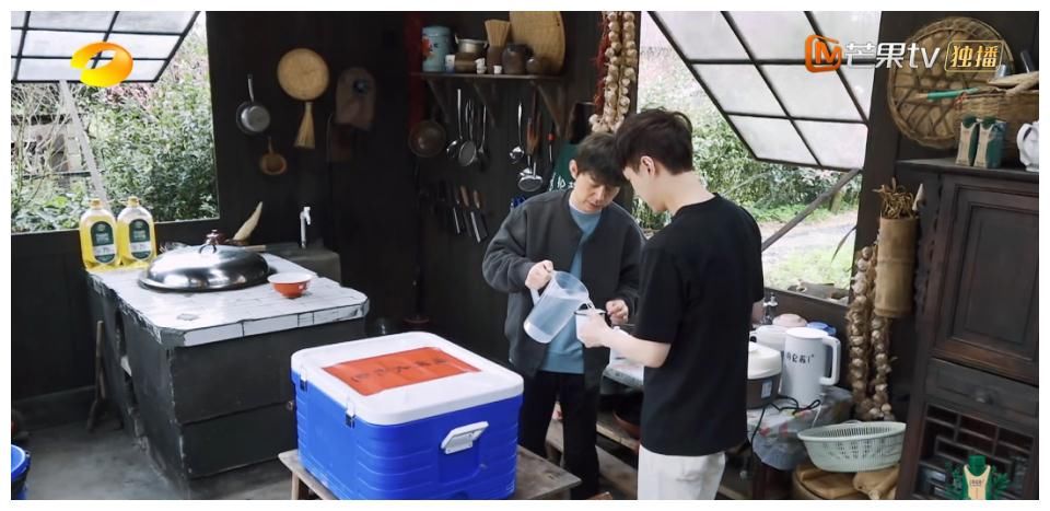 乔杉|看到张艺兴对黄磊乔杉的态度差距，才知他迫切加盟《向往》的原因