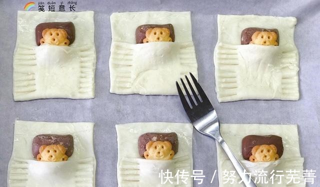 这也太可爱了吧！孩子说舍不得吃，酥脆掉渣儿特别香，10分钟搞定！