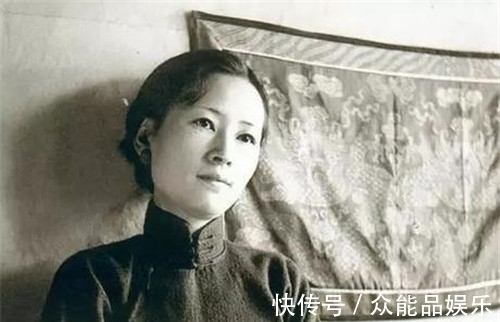 知性&林徽因不为人知的一面:嗜酒如命,烟不离身,知性才女人设是假?