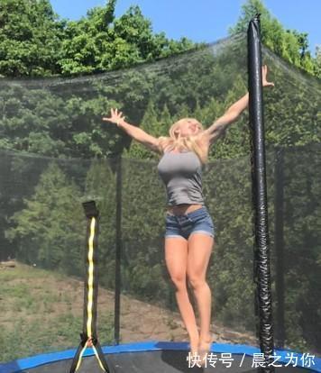 冠军|她是波兰最耀眼的比基尼冠军之一,保持身材的秘密分享给大家