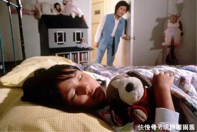 妈妈|男孩子从这个时候开始就有“性”意识了,还不分床,以后会很麻烦