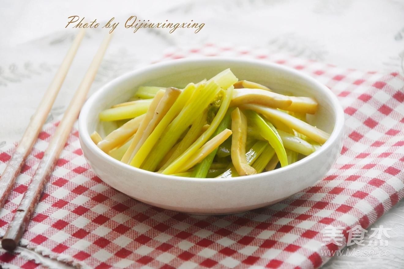 医生不会告诉你,它是强碱性食物,补血防脱发,上年纪的人要多吃