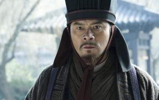 崩盘|此三国小人物，曾差点让曹操崩盘，死后6年却又成刘备救命恩公