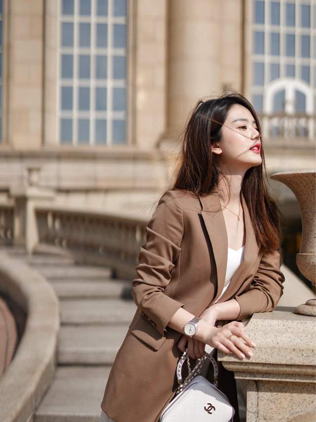 高级感|有一半的人都说:想要穿出高级感很难,掌握这几点穿搭技巧就够了