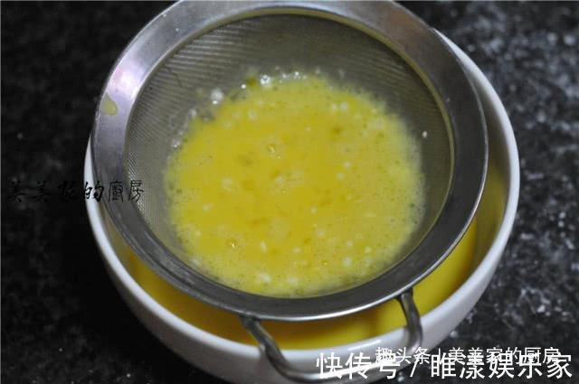 青豆|早餐不必太复杂,儿子最爱这,蒸一蒸卷一卷,比馒头省事比烧卖香