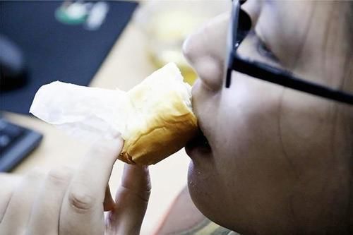 注意|糖尿病人,饮食要注意哪些方面?医生:4点做好了,血糖听话