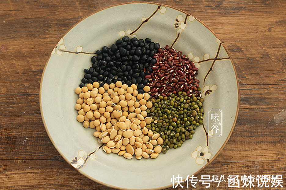 黑木耳|早餐,多给家人做这10款豆浆,香浓细腻营养好,过冬更轻松