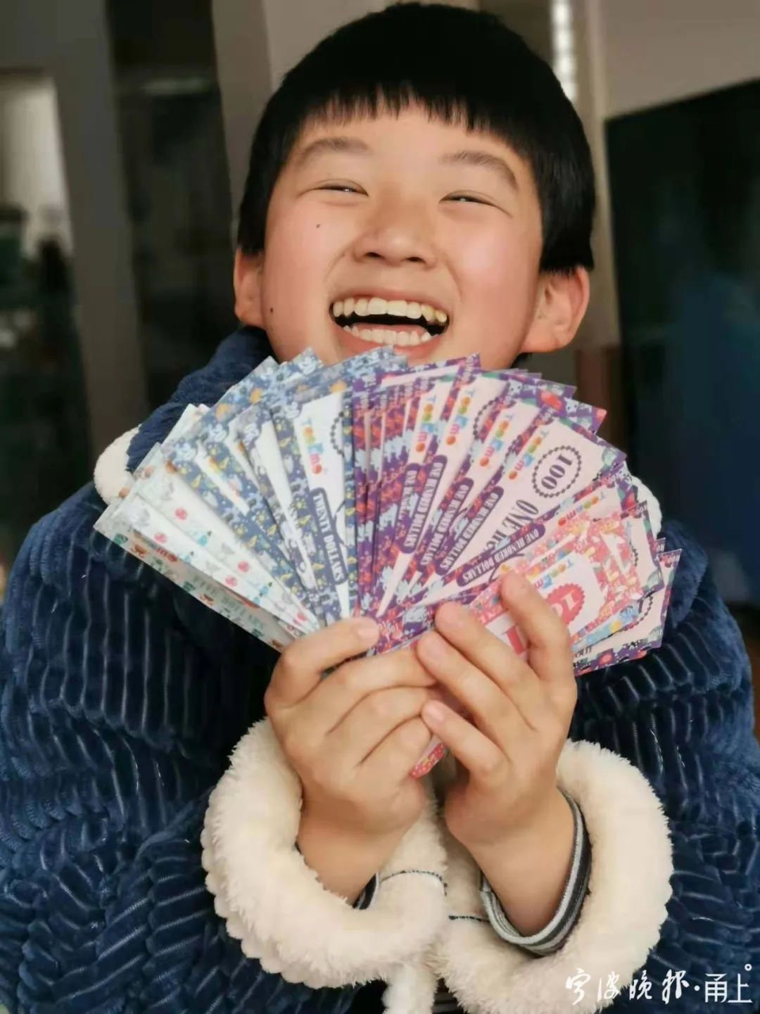 红包|11岁男生拿到千元零花钱,第二天他的这一举动谁都没想到