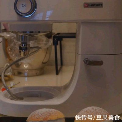 有一种热爱叫一起吃超火的意式奶油夹心面包