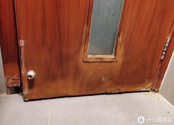 开关|入住后才知道,卫生间这些“缺乏思考”的设计有多难用,受够了!