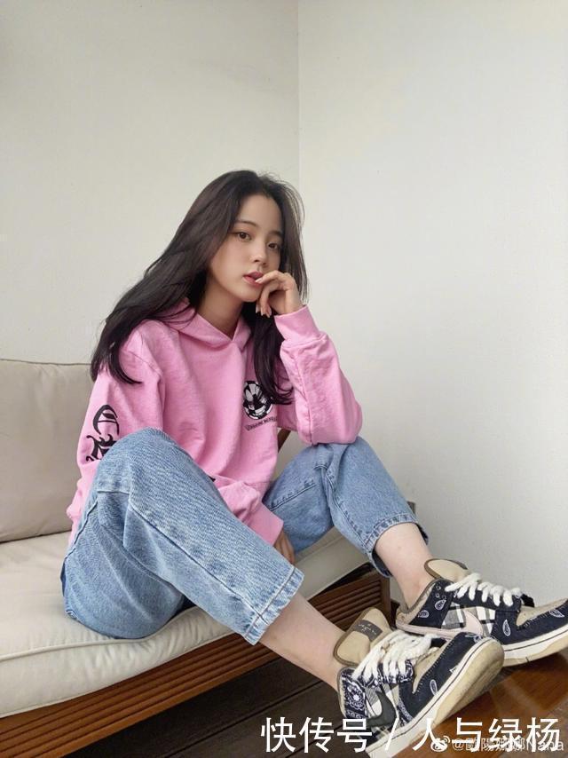 明星球鞋上脚,球鞋女神们上脚狠鞋!