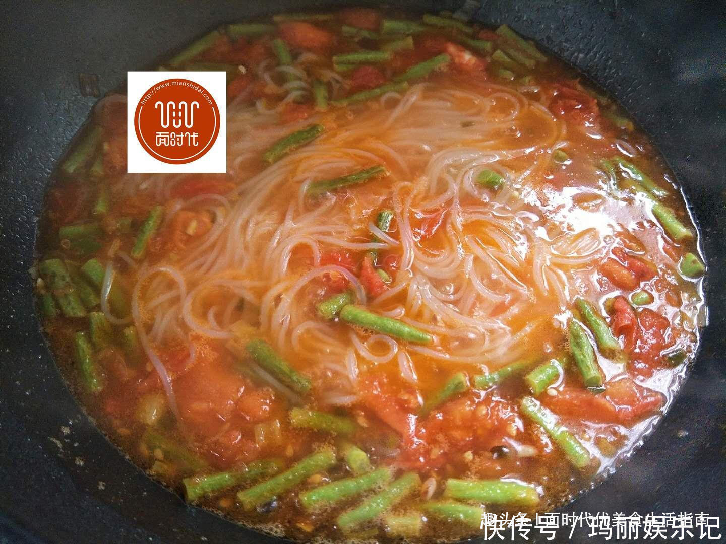 夏天|夏天,孩子就稀罕这个米线做法,即开胃又好做,一次一大碗才够吃