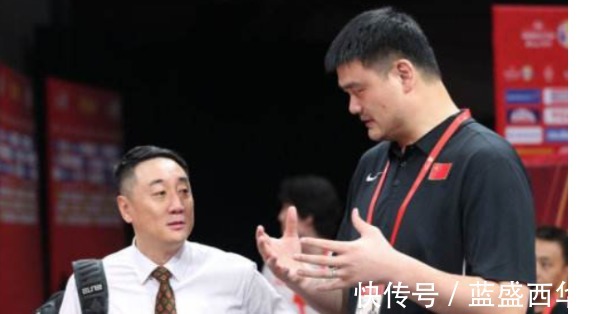国家队|巩晓彬甘愿做他小弟,姚明饭桌上都提起,却难在中国篮坛立足!