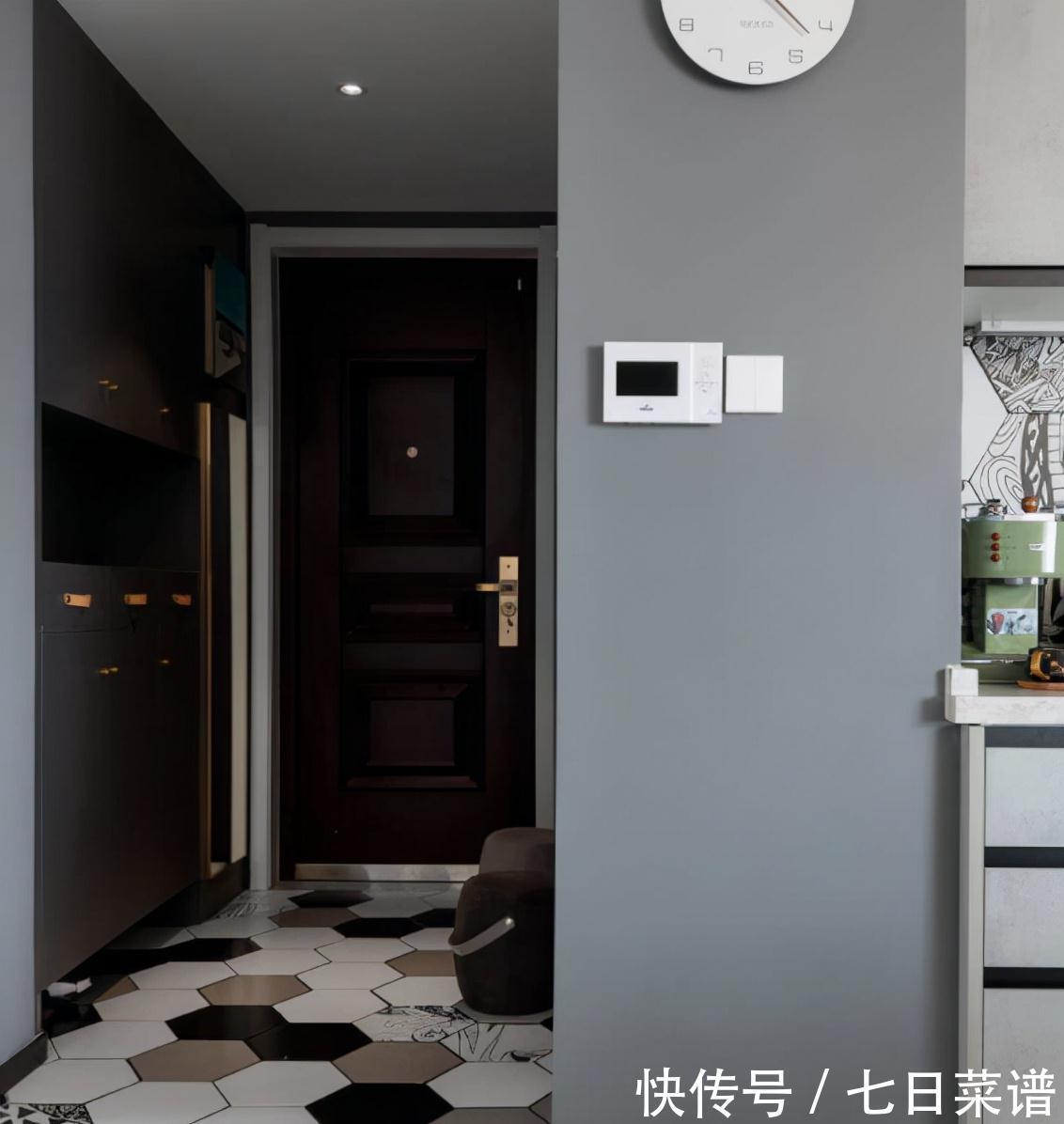 墨绿色|凭窗眺望都市风光,用现代风谱写空间乐章,感受慢节奏的美好生活