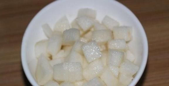 调理方|当妈5年,从不担心孩子咳嗽,一碗水下肚,化痰润肺,当天见效