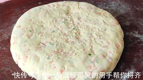 胡萝卜|家里有面粉试试这样做，比馅饼简单，比包子好吃，我家一周做3次
