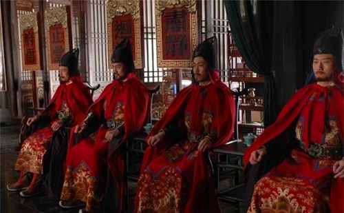 累死|中国最大的烂尾工程,为建造它活活累死3000人,现在却成名胜古迹