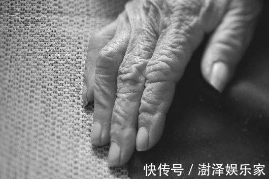 中医基础理论|老人离世前，手上会有个动作，说明肝魂已散！
