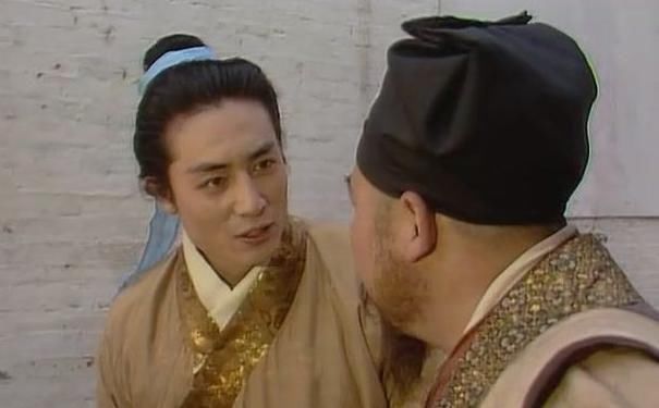 谄媚|《红楼梦》里刁滑狠毒的谄媚虫,认宝玉做父,为私利差点卖了巧姐