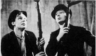 20部文学作品中经典的开场白,这里总会有你喜欢的。