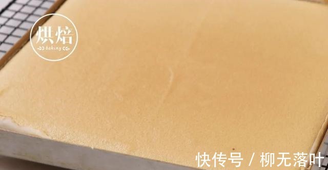 卖断货的生椰拿铁出蛋糕卷了 清新又浓郁 下一个爆款就是它!