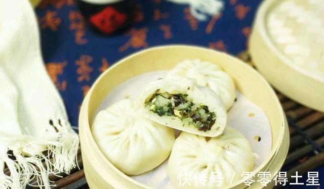 中筋面粉|早餐吃一屉鸡蛋虾皮韭菜包子，营养美味，软嫩口感，特别好吃！