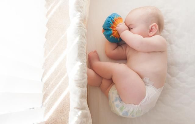 指甲|宝宝指甲出现这4种情况 可能是健康异常的信号 家长要注意