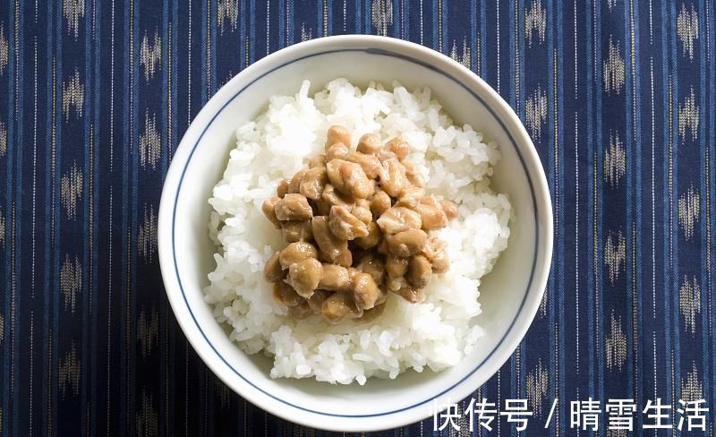 血脂|睡觉时出现这3种现象，是高血脂的“信号”，希望你1个不占