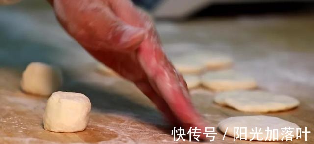 松脆酥香的商山核桃饼!