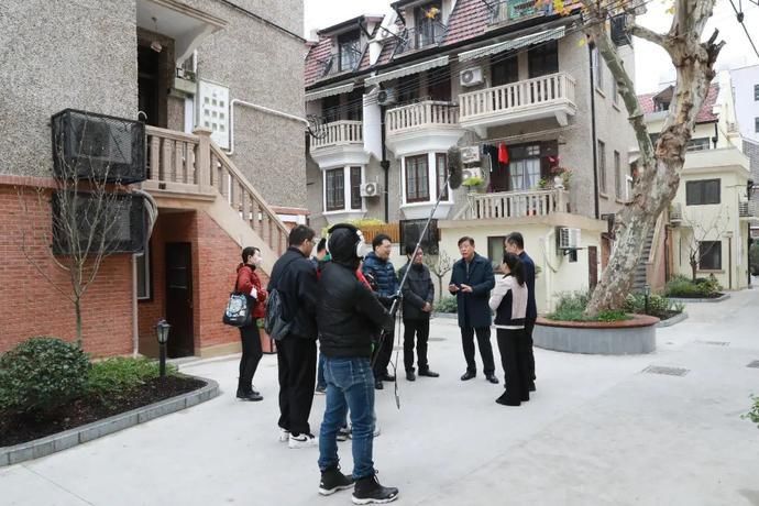 在现场丨黄浦区融媒体中心圆满完成《对话区委书记》节目录制任务