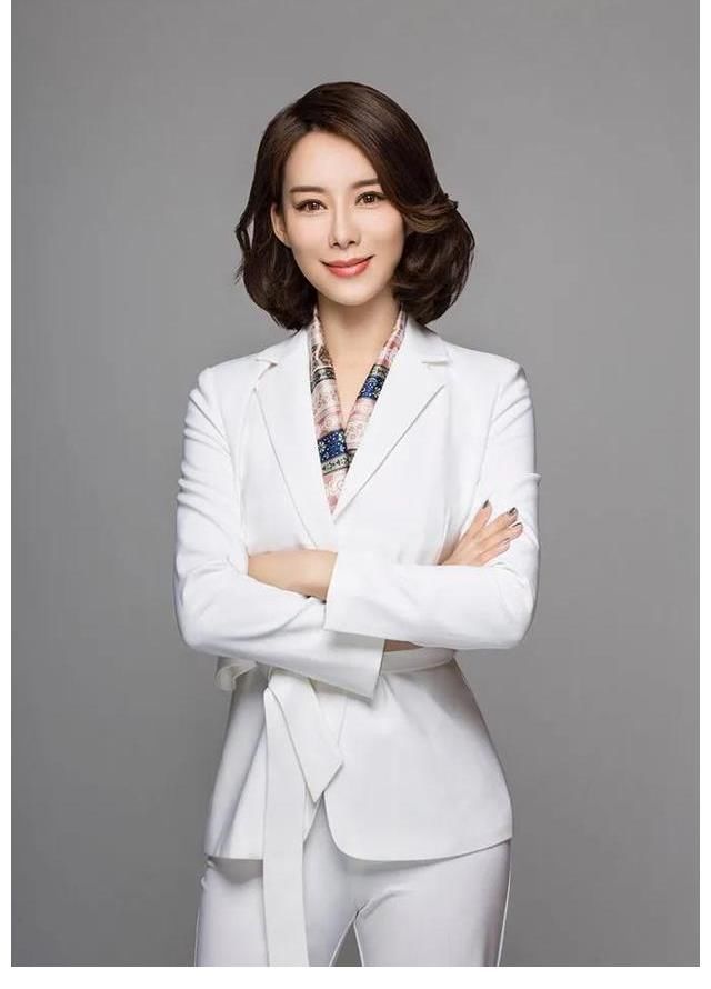 主持人|山東衛(wèi)視美女主持人：李毅